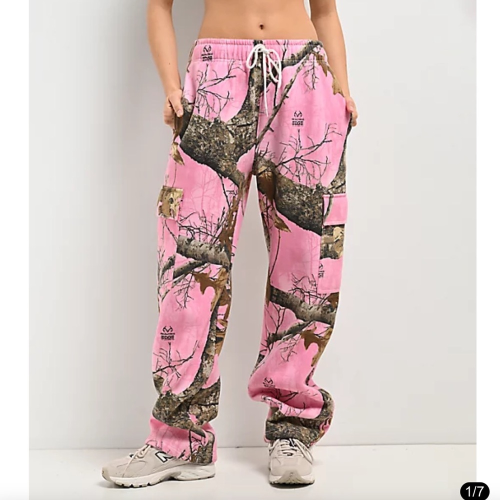 Empyre x Realtree EDGE Colors Pink Cargo Sweatpants NWT Size M‎